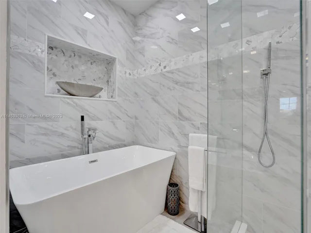 3100 NE 48th St, Fort Lauderdale FL 33308