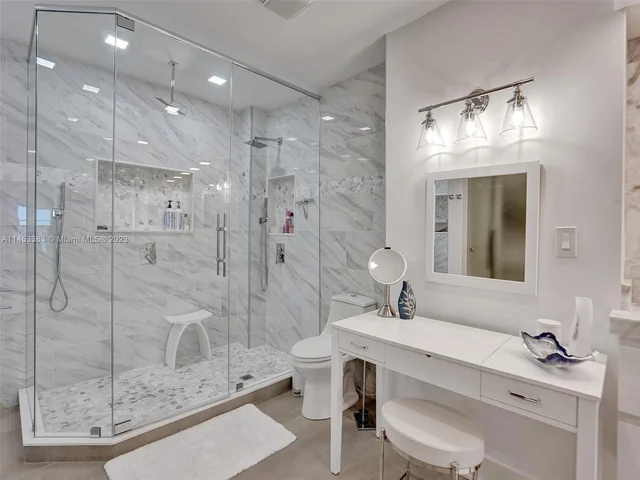 3100 NE 48th St, Fort Lauderdale FL 33308