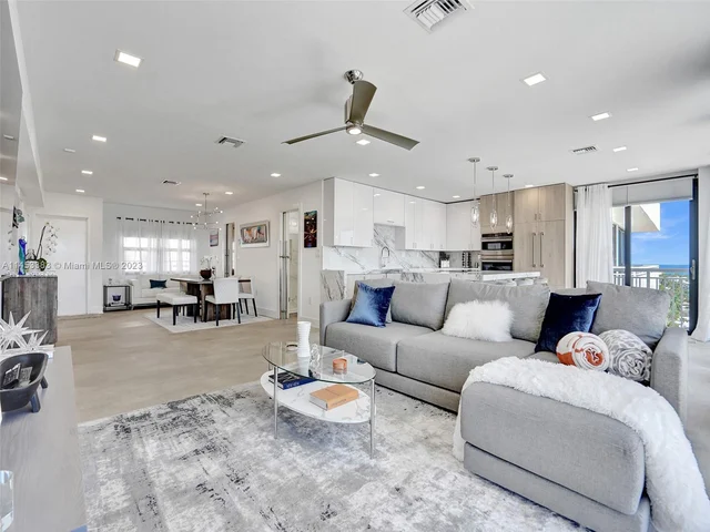 3100 NE 48th St, Fort Lauderdale FL 33308