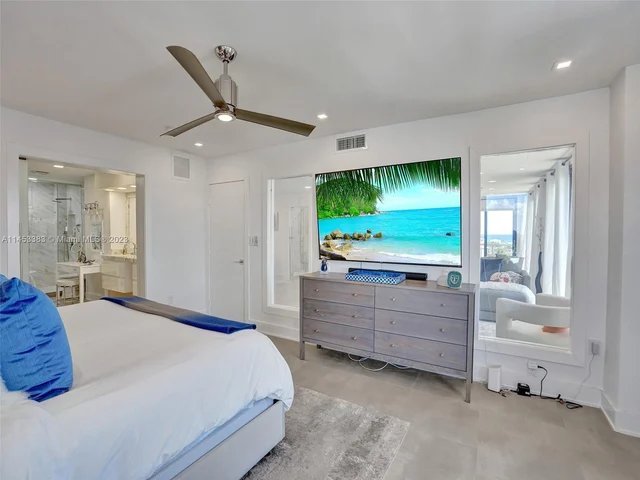 3100 NE 48th St, Fort Lauderdale FL 33308