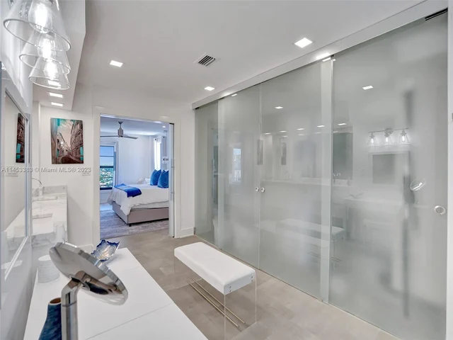 3100 NE 48th St, Fort Lauderdale FL 33308