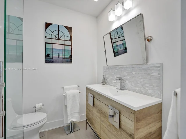 3100 NE 48th St, Fort Lauderdale FL 33308