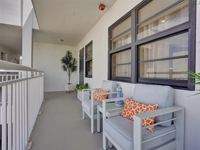 3100 NE 48th St, Fort Lauderdale FL 33308