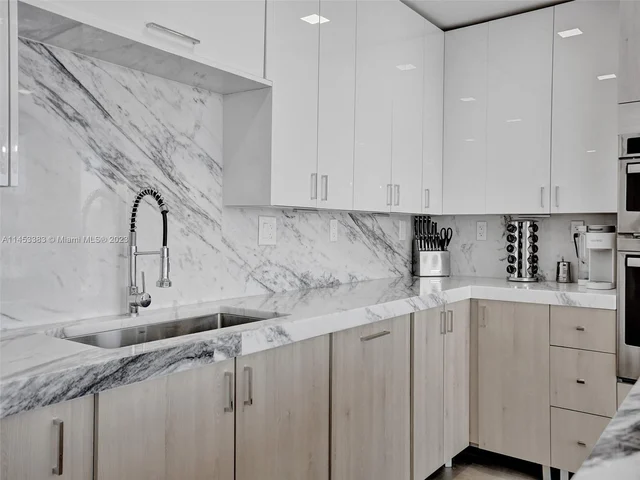 3100 NE 48th St, Fort Lauderdale FL 33308