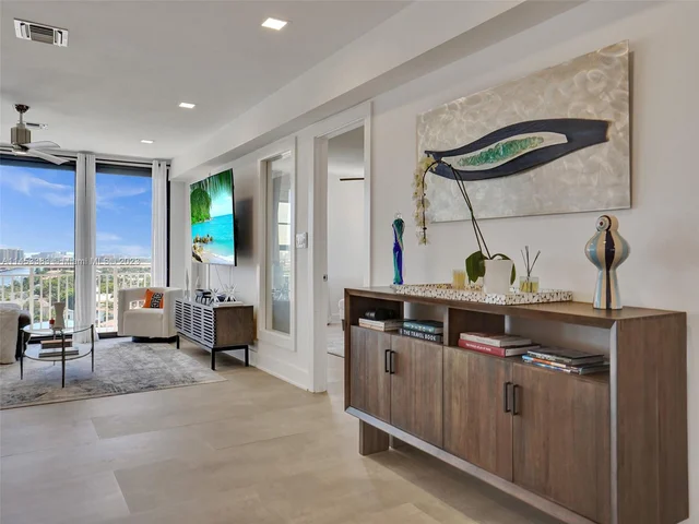 3100 NE 48th St, Fort Lauderdale FL 33308