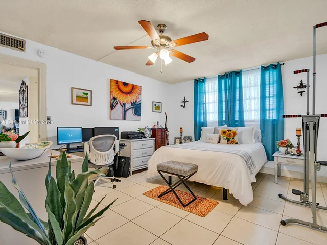 3030 Marcos Dr # T603, Aventura FL 33160