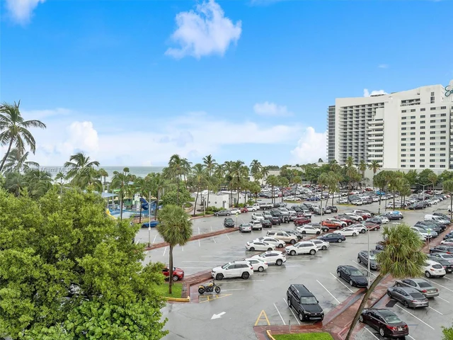 4747 Collins Ave # 401, Miami Beach FL 33140