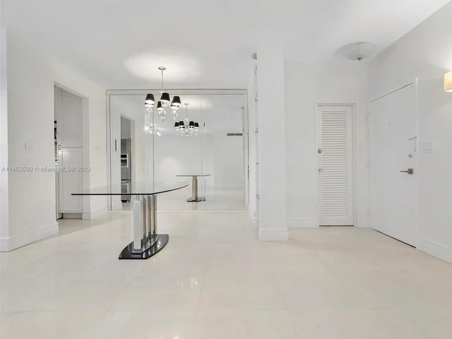 4747 Collins Ave # 401, Miami Beach FL 33140