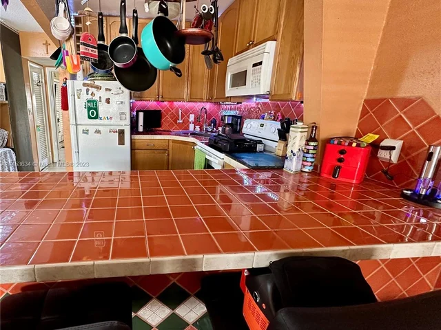 1800 79th Street Cswy # A208, North Bay Village FL 33141