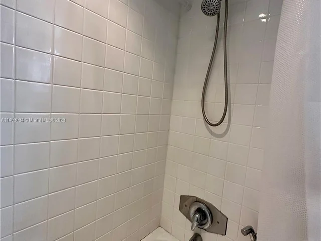 1800 79th Street Cswy # A208, North Bay Village FL 33141