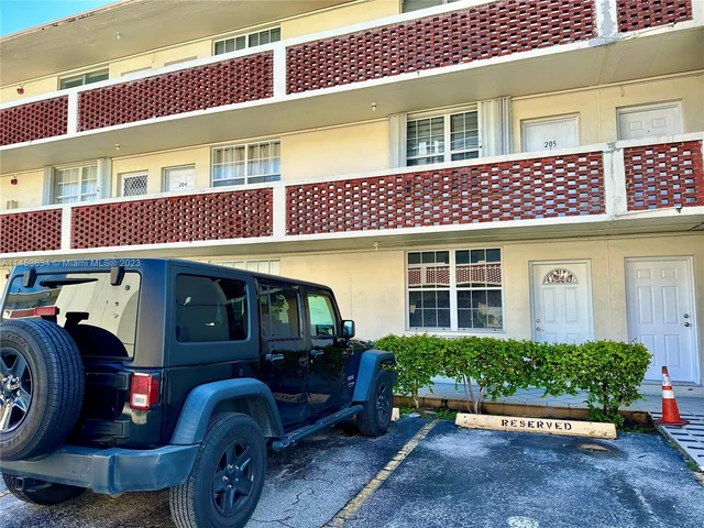 1800 79th Street Cswy # A208, North Bay Village FL 33141
