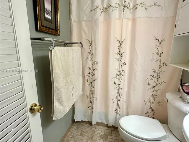 1800 79th Street Cswy # A208, North Bay Village FL 33141