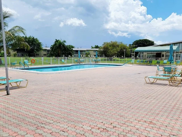 7505 NW 5th Ct # 108, Margate FL 33063