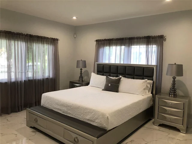 2401 SW 4th Ave, Miami FL 33129