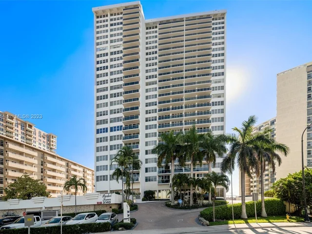 3140 S Ocean Dr # 703, Hallandale Beach FL 33009