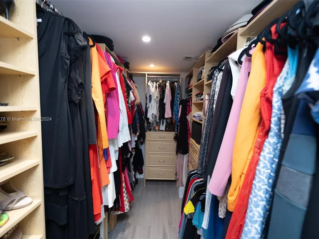 2627 S Bayshore Dr # 607, Miami FL 33133