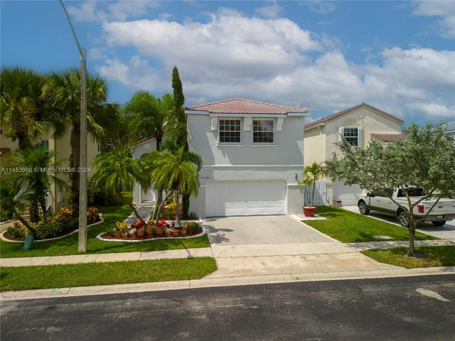 15341 NW 4 ST, Pembroke Pines FL 33028