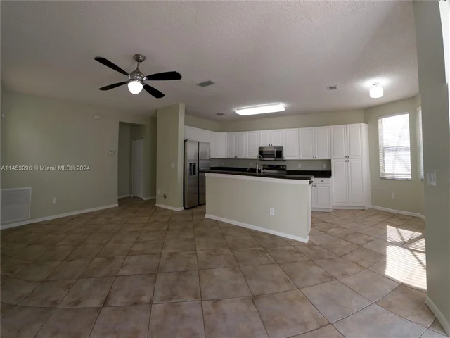 15341 NW 4 ST, Pembroke Pines FL 33028