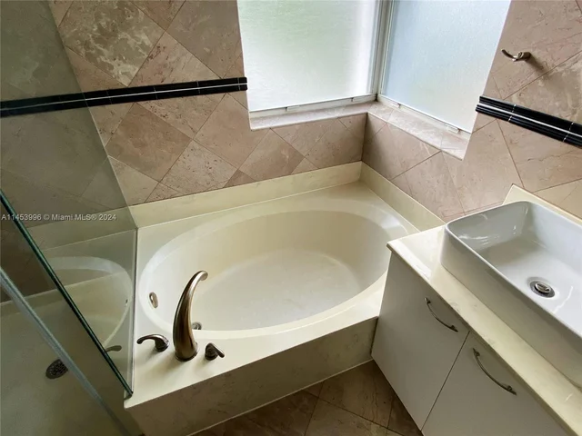 15341 NW 4 ST, Pembroke Pines FL 33028