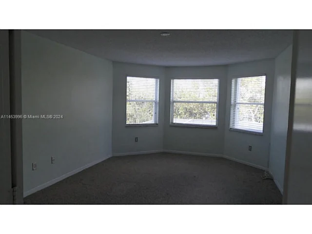 15341 NW 4 ST, Pembroke Pines FL 33028