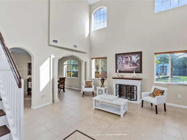 15377 SW 23rd St, Miami FL 33185