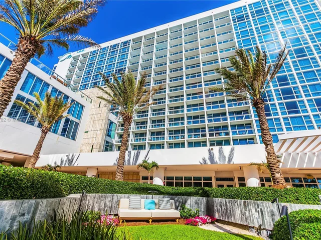 6799 Collins Ave, Miami Beach FL 33141