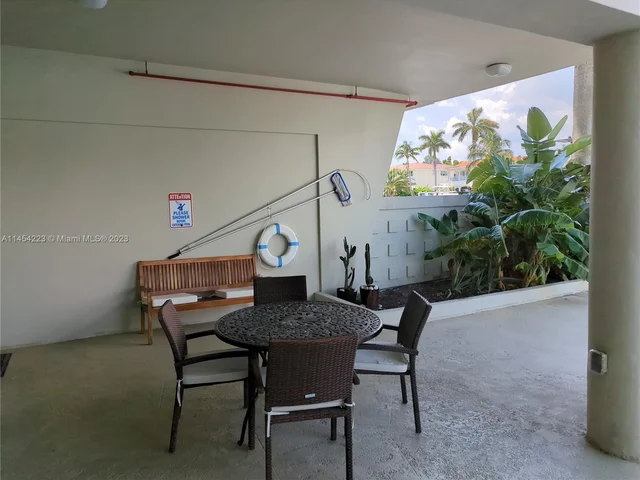 9500 W Bay Harbor Dr # 6G, Bay Harbor Islands FL 33154