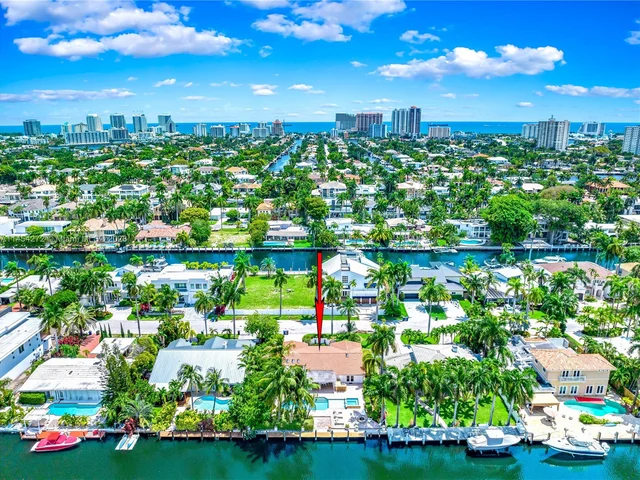 73 Fiesta Way, Fort Lauderdale FL 33301