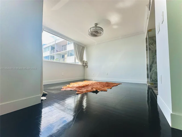 1700 NW N River Dr # 805, Miami FL 33125