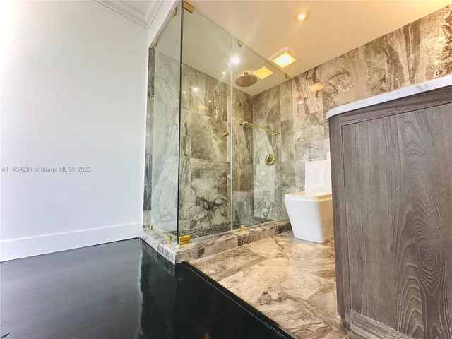 1700 NW N River Dr # 805, Miami FL 33125