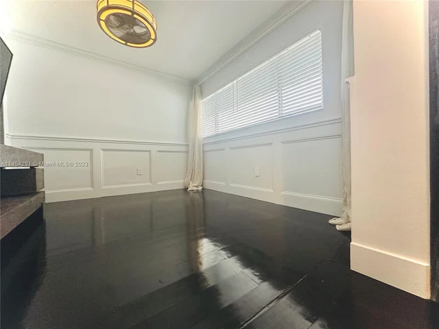 1700 NW N River Dr # 805, Miami FL 33125