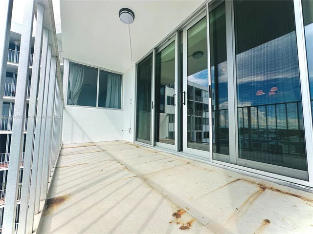 1700 NW N River Dr # 805, Miami FL 33125