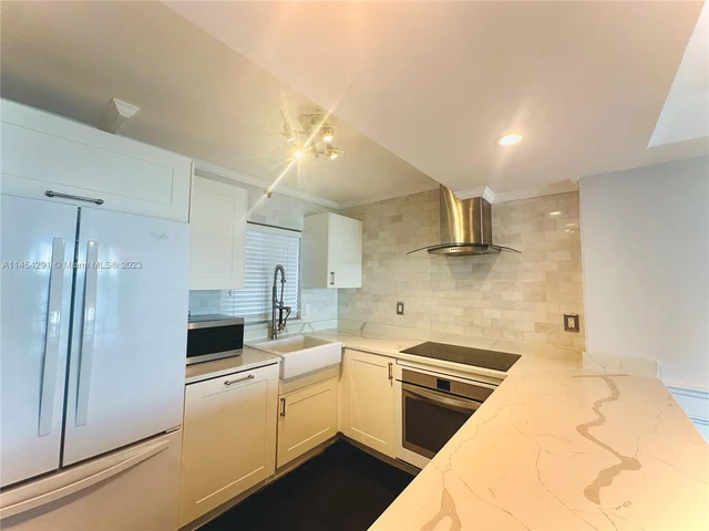 1700 NW N River Dr # 805, Miami FL 33125