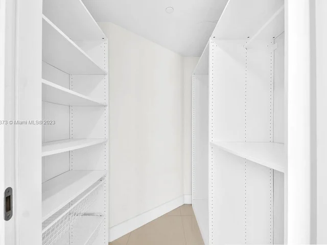 1300 Brickell Bay Dr # 1910, Miami FL 33131