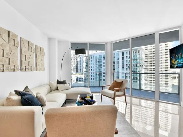 1300 Brickell Bay Dr # 1910, Miami FL 33131