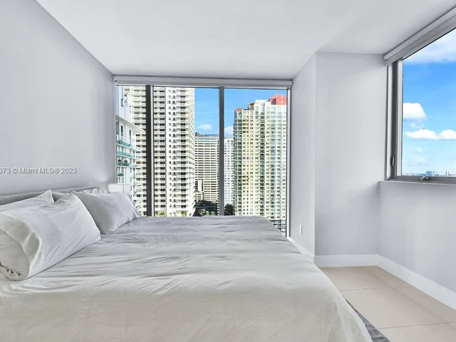 1300 Brickell Bay Dr # 1910, Miami FL 33131