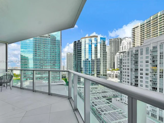 1300 Brickell Bay Dr # 1910, Miami FL 33131