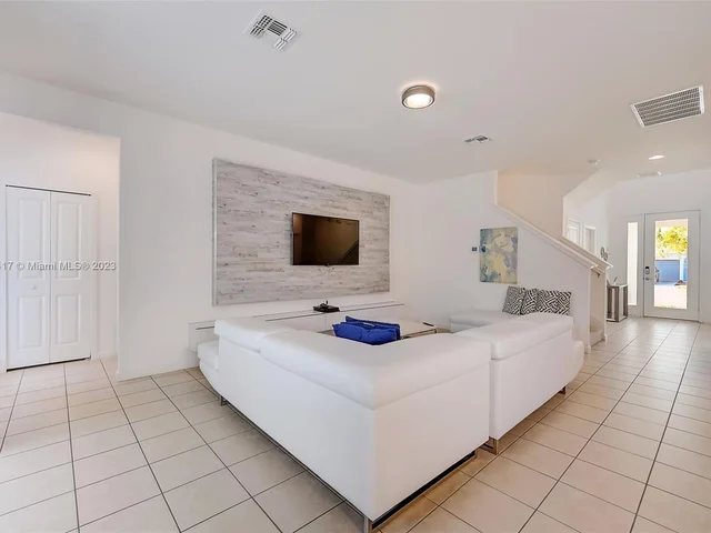 4511 Monado Dr, Kissimmee FL 34746