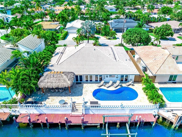 41 Castle Harbor Is, Fort Lauderdale FL 33308