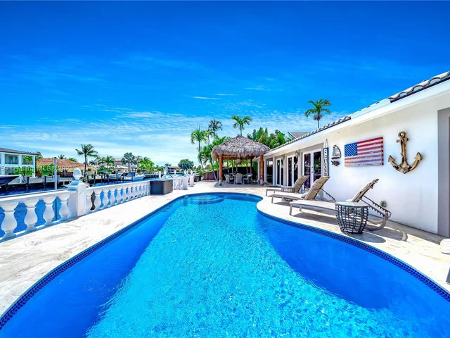 41 Castle Harbor Is, Fort Lauderdale FL 33308