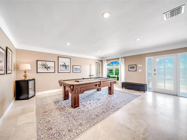 41 Castle Harbor Is, Fort Lauderdale FL 33308