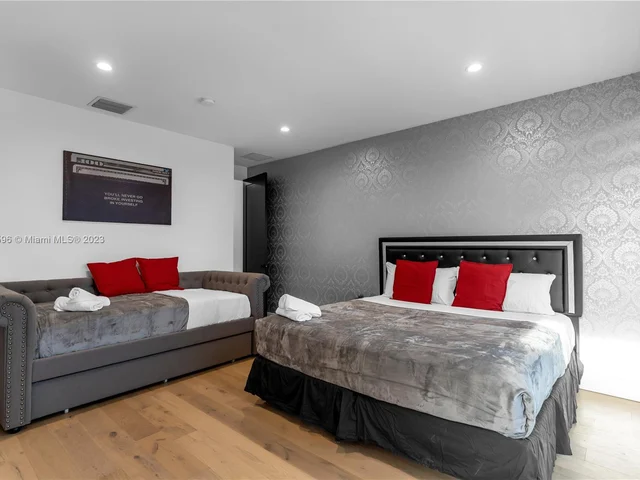 3174 SW 23rd Ter # 3174, Miami FL 33145