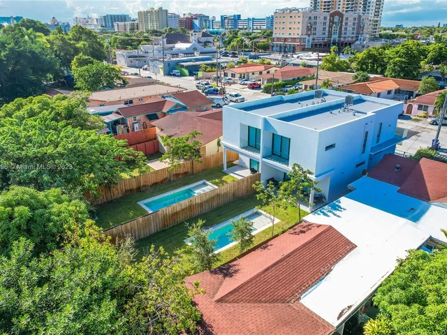 3174 SW 23rd Ter # 3174, Miami FL 33145