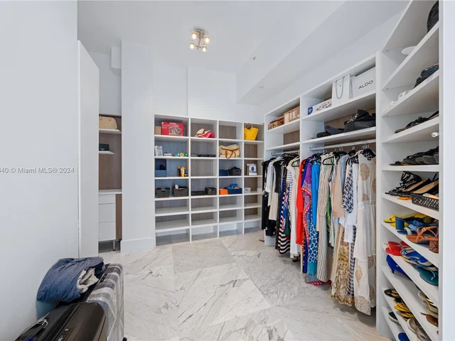 4100 Island Blvd # 3, Aventura FL 33160