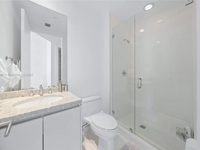 4100 Island Blvd # 3, Aventura FL 33160