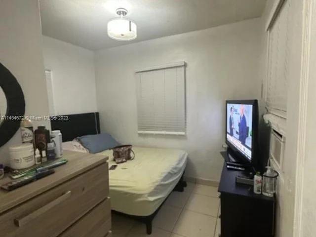 2270 NW 153rd St, Miami Gardens FL 33054