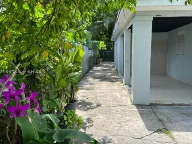 2270 NW 153rd St, Miami Gardens FL 33054