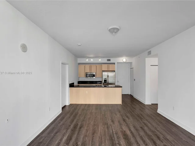 1111 SW 1 AV, Miami FL 33130