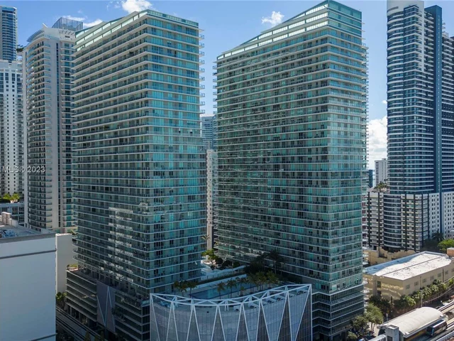 1111 SW 1 AV, Miami FL 33130