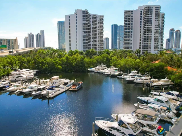 3500 Mystic Pointe Dr # 1504, Aventura FL 33180